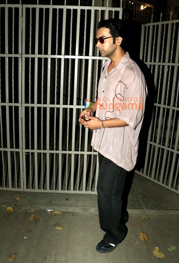 photos rajkummar rao and patralekha snapped in bandra 3 3