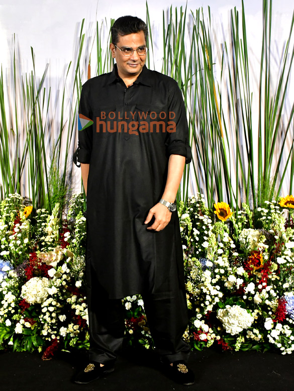 photos salman khan arbaaz khan zaheer iqbal sonakshi sinha and others attend salman khans eid party 1