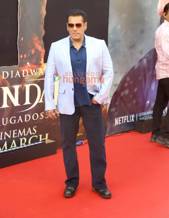 photos salman khan rashmika mandanna kajal aggarwal and others snapped at sikandar trailer launch 4