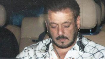 Photos: Salman Khan snapped in Bandra