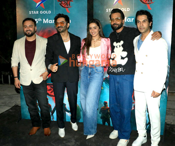 photos shraddha kapoor celebrates birthday with stree 2 team in bandra 2