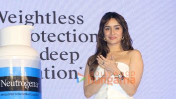 Photos: Shraddha Kapoor snapped at launch of Neutrogena’s new product