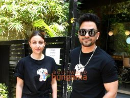 Photos: Soha Ali Khan and Kunal Kemmu snapped outside a restaurant in Bandra