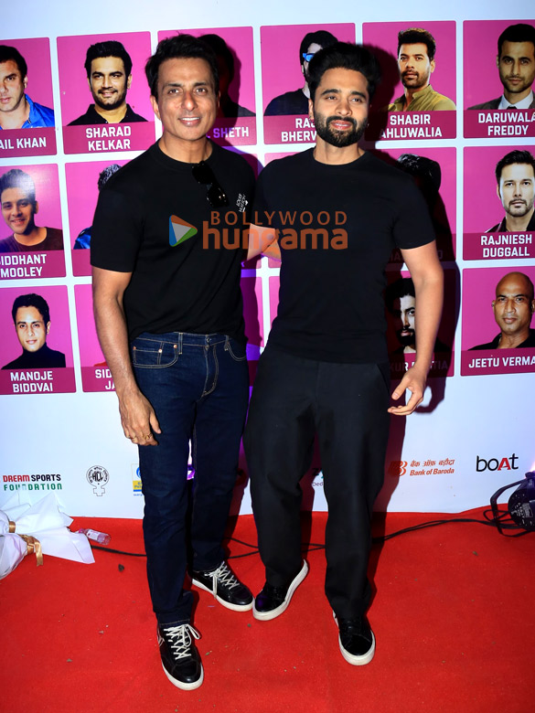 photos sonu sood arjun kapoor arjun rampal and others attend abhineta xi vs neta xi cricket match 10