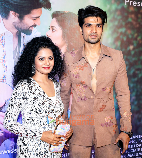 photos soumyajit ganguly anwesshaa and others grace the premiere of humsaaz 2
