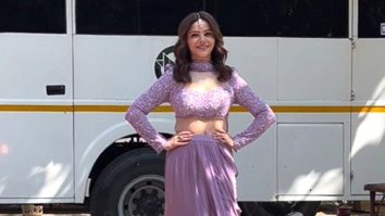 Rubina Dilaik giving Madhuri Dixit from Hum Aapke Hai Kon energy
