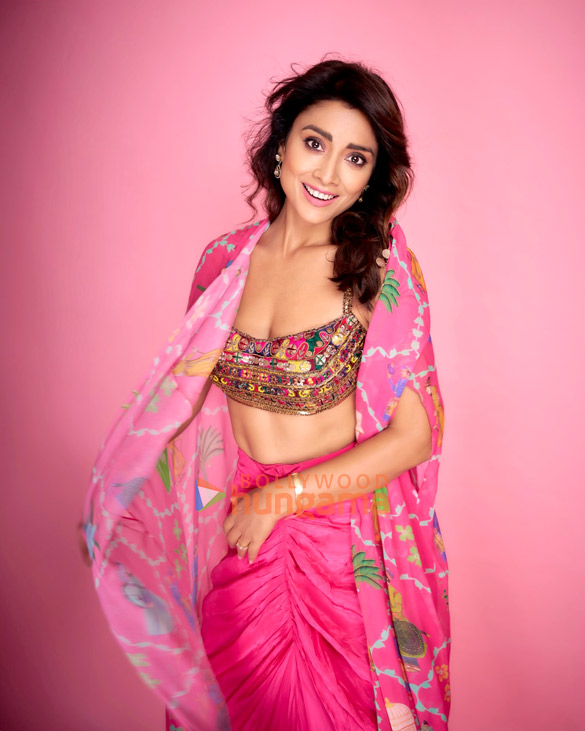 shriya saran 5 75