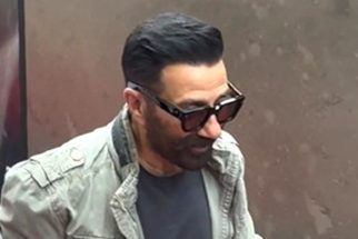 Sunny Deol & Randeep Hooda greet each other with a warm hug