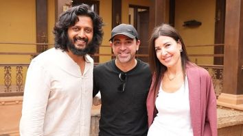 Barcelona legend Xavi Hernandez visits Riteish Deshmukh on the sets of his directorial Raja Shivaji! Watch