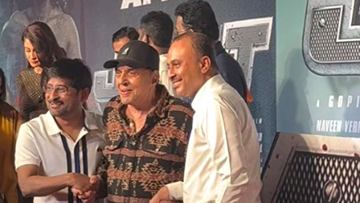Dharmendra in a mood for Bhangra at Jaat screening