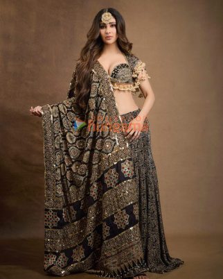 Mouni Roy