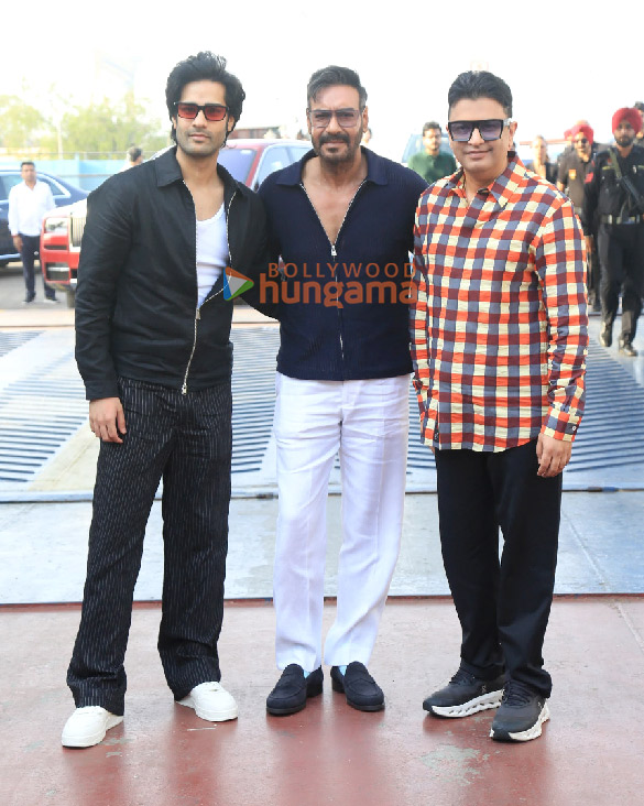 photos ajay devgn yo yo honey singh bhushan kumar and others grace the song launch money money from raid 2 2