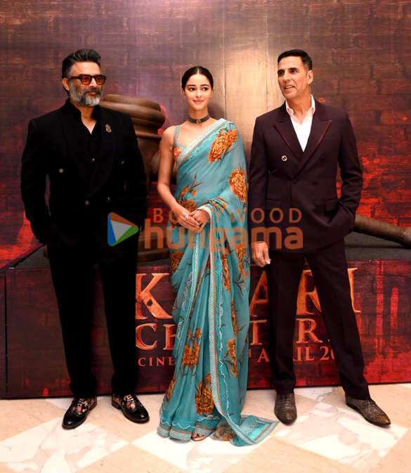 photos akshay kumar ananya panday and r madhavan snapped at kesari 2 trailer launch in delhi 2