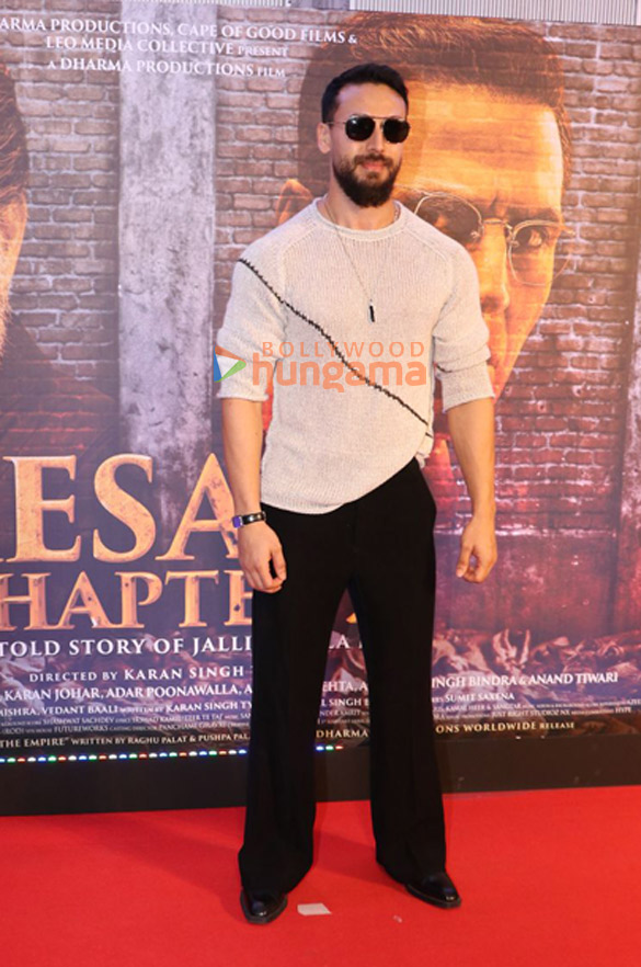 photos akshay kumar bhumi pednekar and others grace the premiere of kesari chapter 2 909 12