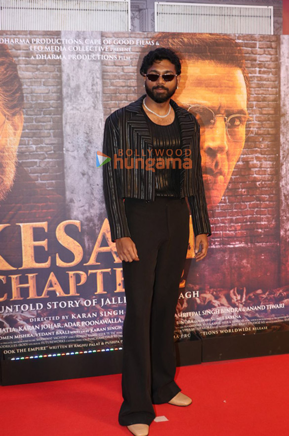 photos akshay kumar bhumi pednekar and others grace the premiere of kesari chapter 2 909 21