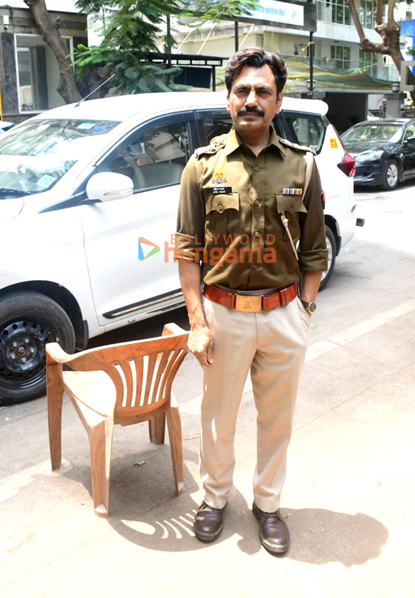 photos nawazuddin siddiqui snapped in khar 3