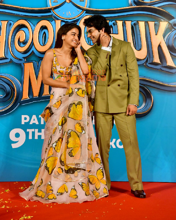 photos rajkummar rao wamiqa gabbi and others grace the trailer launch of bhool chuk maaf 12