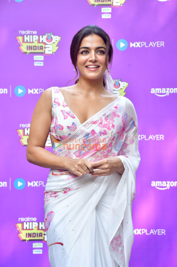 photos rajkummar rao and wamiqa gabbi snapped promoting bhool chuk maaf on the sets of hip hop india 2 1