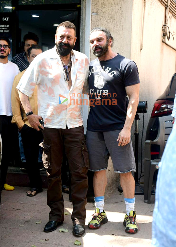 photos sanjay dutt meets sohail khan at the latters office in bandra 3