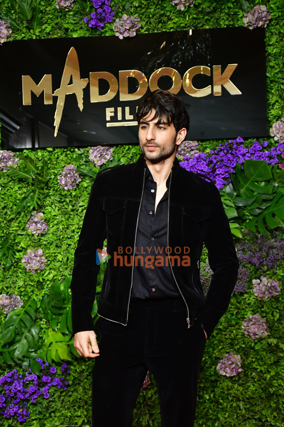 photos shraddha kapoor vicky kaushal kriti sanon tiger shroff and others attend the grand celebration of maddock films remarkab 33