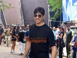 Photos: Sidharth Malhotra snapped during a shoot in Saki Naka