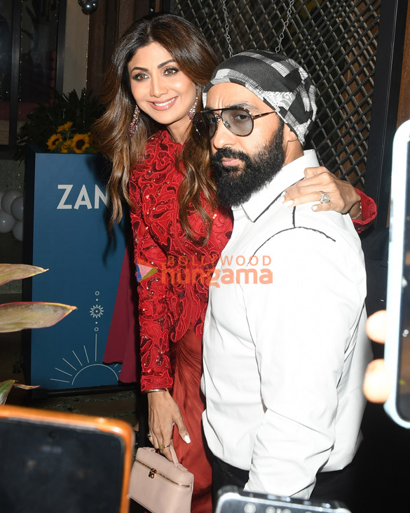 photos sonu nigam bhagyashree shilpa shetty kundra raj kundra shamita shetty and others were snapped at karan bawas baisakhi s