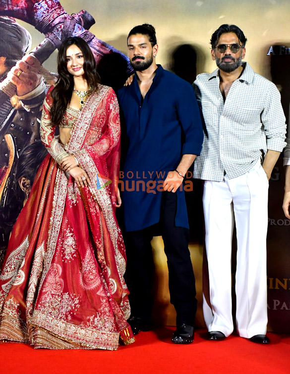 Photos: Sooraj Pancholi, Suniel Shetty, Akanksha Sharma and others grace the trailer launch of Kesari Veer Photos: Sooraj Pancholi, Suniel Shetty, Akanksha Sharma and others grace the trailer launch of Kesari Veer