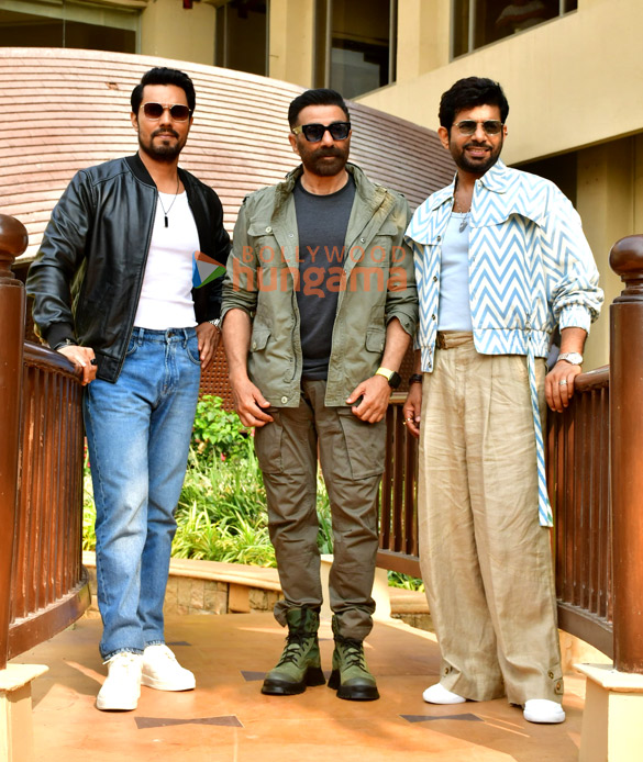 Photos: Sunny Deol, Randeep Hooda and Vineet Kumar Singh snapped promoting their movie Jaat Photos: Sunny Deol, Randeep Hooda and Vineet Kumar Singh snapped promoting their movie Jaat