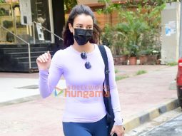 Photos: Triptii Dimri snapped outside a gym in Khar