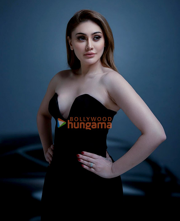shefali jariwala 5 21