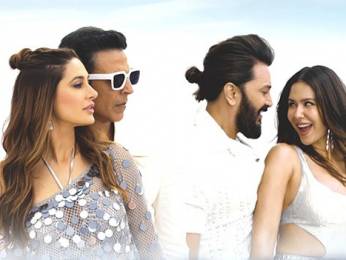 Qayamat (Song): Akshay Kumar, Abhishek Bachchan, Riteish Deshmukh, Jacqueline Fernandez, Sonam Bajwa, Nargis Fakhri | Housefull 5