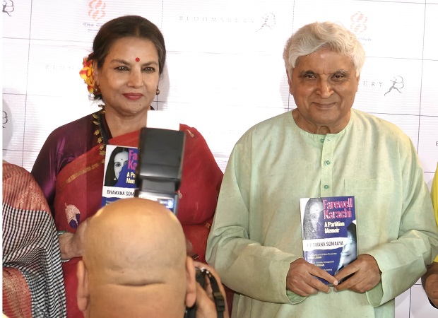 Farewell Karachi book launch: Javed Akhtar brings the house down as he jokes, “Bhawana Somaaya mujhe dahej mein mili hai”; shares hilarious story of their first meeting, “I told her, ‘Main aapse do rupaye ki tip nahin lunga’” 