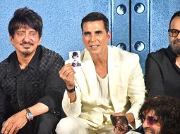 Housefull 5: Akshay Kumar speaks about his love for Charlie Chaplin; shows his photograph in his wallet; Riteish Deshmukh jokes, “Can I have his wallet please?”