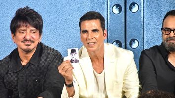 Housefull 5: Akshay Kumar speaks about his love for Charlie Chaplin; shows his photograph in his wallet; Riteish Deshmukh jokes, “Can I have his wallet please?”