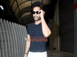 Photos: Aaman Devgan snapped in Khar