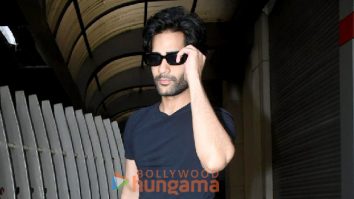 Photos: Aaman Devgan snapped in Khar