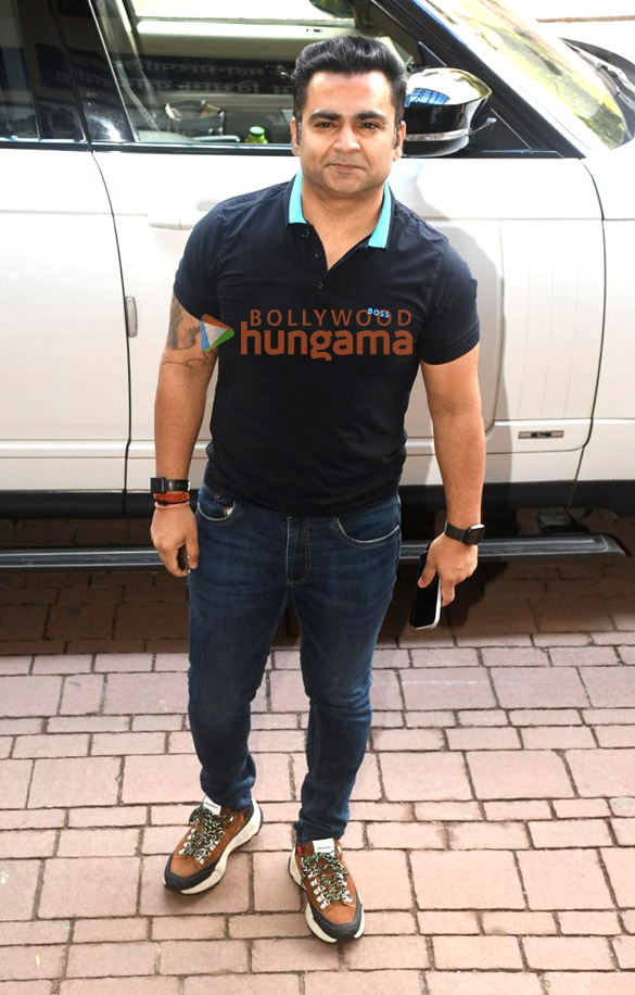photos ajay devgn sharvari rohit shetty and others unveil the global campaign tik tik plastic 3 0 5