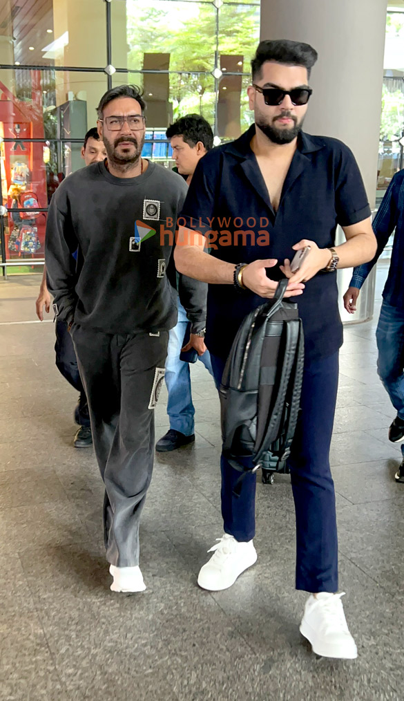 photos ajay devgn and urvashi rautela snapped at the airport 3