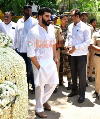 Photos: Celebs snapped at the funeral of the late Nirmala Kapoor