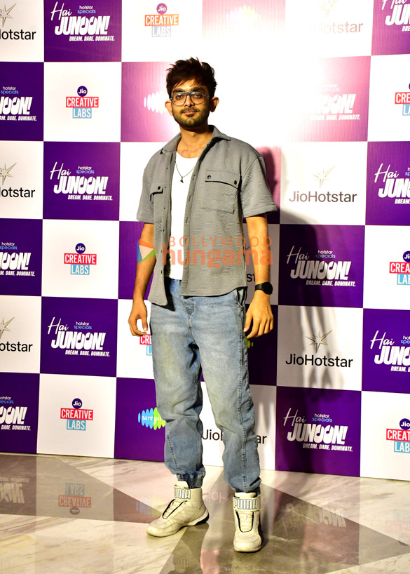 photos jacqueline fernandez neil nitin mukesh sonu nigam boman irani and others grace the musical night of hai junoon 15