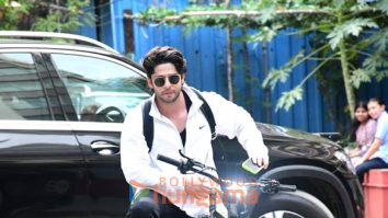 Photos: Jibraan Khan snapped riding an e-bike in Bandra