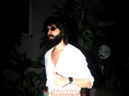 Photos: Kartik Aaryan snapped at Krome Studio in Bandra