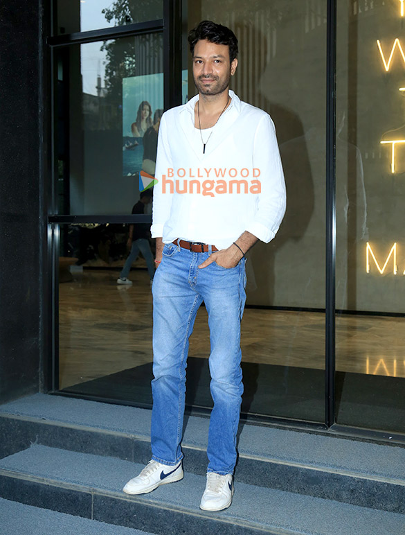 photos rajkummar rao kunal kemmu soha ali khan and others snapped at the special screening of stolen 8