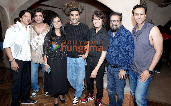 Photos: Sonu Nigam, Salim Merchant, Sunil Grover and others grace singer Rabbani Mustafa Khan’s brithday bash Photos: Sonu Nigam, Salim Merchant, Sunil Grover and others grace singer Rabbani Mustafa Khan’s brithday bash