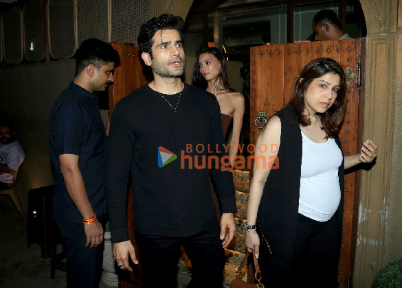 photos sophie choudry manish malhotra and karan tacker snapped in bandra 4