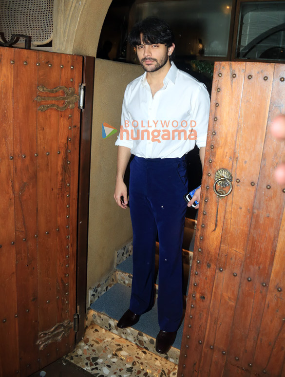 photos veer pahariya and tara sutaria snapped in bandra 3