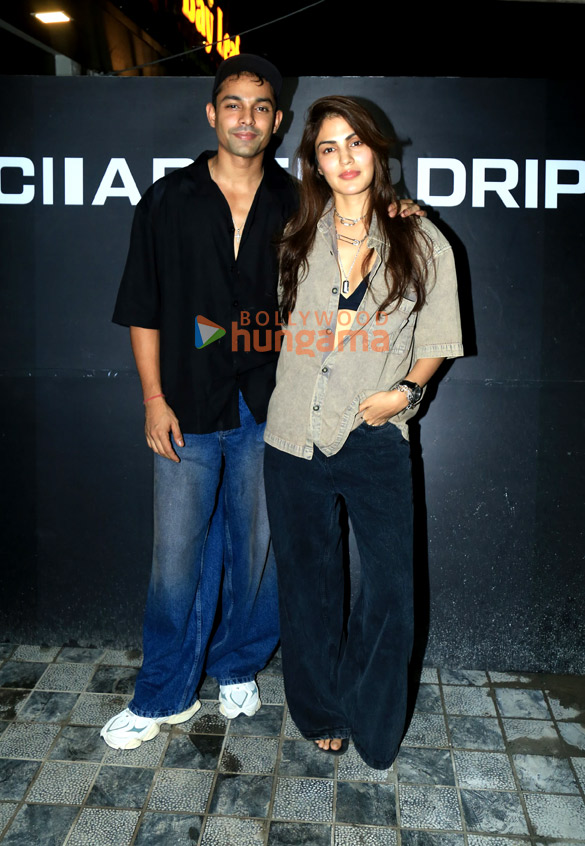 photos vijay varma rhea chakraborty and showik chakraborty snapped in bandra 2