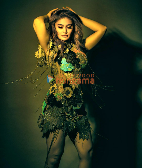 shefali jariwala 7 5