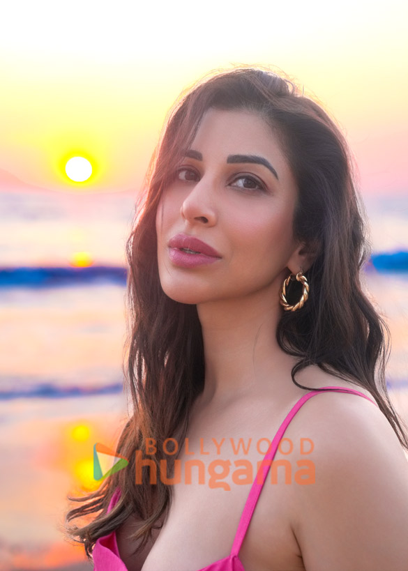 sophie choudry 3 103