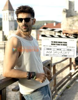on the sets of the movie Tu Meri Main Tera Main Tera Tu Meri